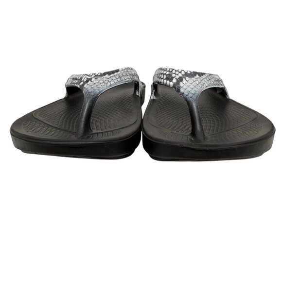 OOFOS OOlala Limited Edition Thong Recovery Snake Sandals Women's Size 6 - Picture 3 of 9